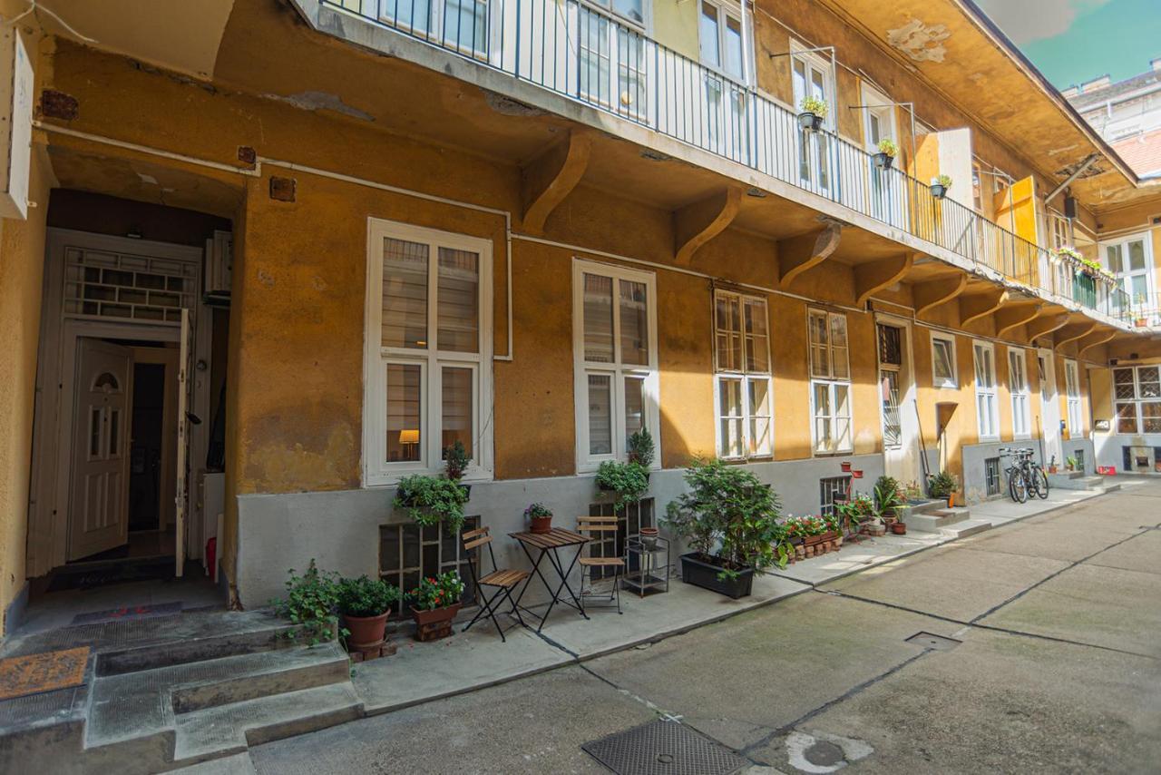 Magica - Cosy Apartment In The Heart Of Budapest Eksteriør billede